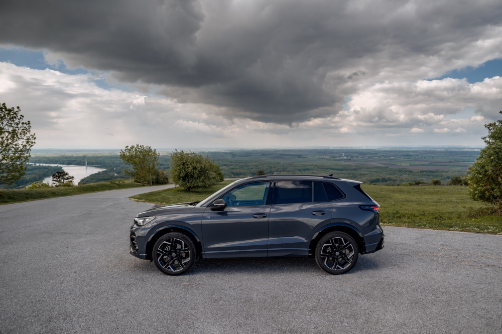 Volkswagen Tiguan R-Line 2.0 TDI 4MOTION